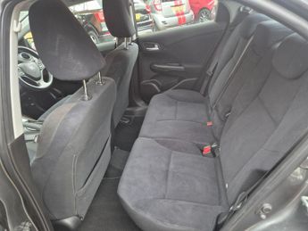 Honda Civic 1.8 i-VTEC ES 5dr Auto