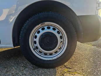 Citroen e-Dispatch e 1000 75 kWh Enterprise Edition M Auto MWB 6dr (7.4kW Charger)