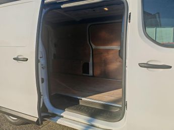 Citroen e-Dispatch e 1000 75 kWh Enterprise Edition M Auto MWB 6dr (7.4kW Charger)