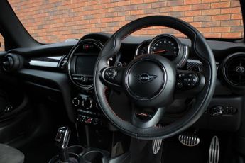 Mini Hatchback 2.0 Cooper S Sport Steptronic Euro 6 (s/s) 3dr