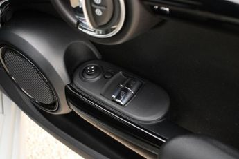 Mini Hatchback 2.0 Cooper S Sport Steptronic Euro 6 (s/s) 3dr