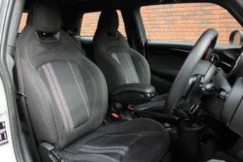 Mini Hatchback 2.0 Cooper S Sport Steptronic Euro 6 (s/s) 3dr