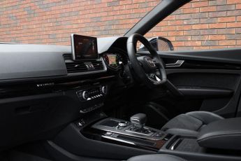 Audi Q5 2.0 TDI 40 Black Edition S Tronic quattro Euro 6 (s/s) 5dr