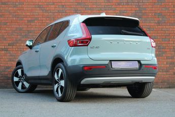 Volvo XC40 2.0 D3 Momentum Auto Euro 6 (s/s) 5dr