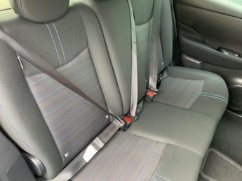 Nissan Leaf 110kW Acenta 40kWh 5dr Auto [6.6kw Charger]