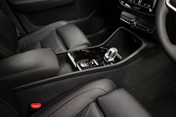Volvo XC40 1.5h T5 Twin Engine Recharge 10.7kWh Inscription Pro Auto Euro 6