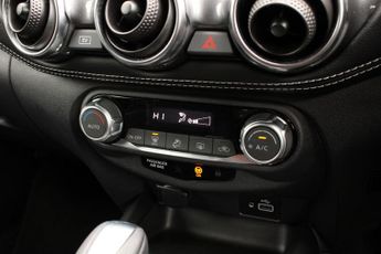 Nissan Juke 1.6 Hybrid N-Connecta 5dr Auto