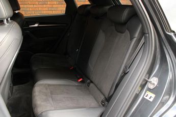 Audi Q5 2.0 TDI 40 Black Edition S Tronic quattro Euro 6 (s/s) 5dr