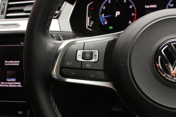 Volkswagen Arteon 2.0 TSI R-Line Fastback DSG 4Motion Euro 6 (s/s) 5dr
