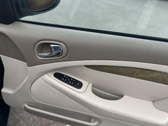 Jaguar S-Type 4.2 V8 SE 4dr Auto