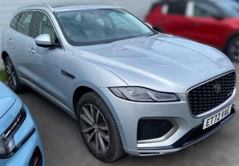 Jaguar F-Pace 2.0 D200 R-Dynamic SE 5dr Auto AWD