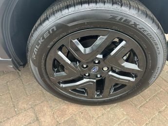 Subaru Forester 2.0i e-Boxer Field 5dr Lineartronic