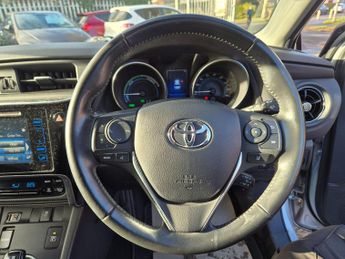 Toyota Auris 1.8 Hybrid Icon Tech TSS 5dr CVT