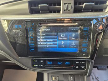Toyota Auris 1.8 Hybrid Icon Tech TSS 5dr CVT