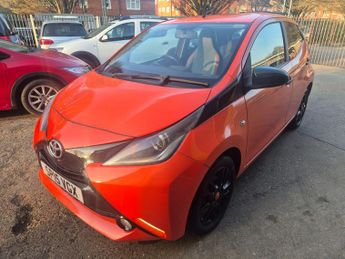 Toyota AYGO 1.0 VVT-i X-Cite 5dr x-shift