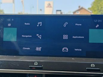 Citroen e-C4 50kWh Shine Plus Auto 5dr (7.4kW Charger)