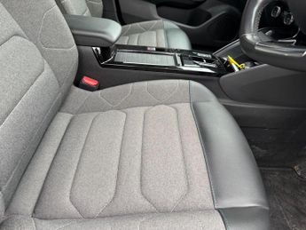Citroen C4 1.2 PureTech Shine EAT8 Euro 6 (s/s) 5dr
