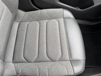 Citroen C4 1.2 PureTech Shine EAT8 Euro 6 (s/s) 5dr