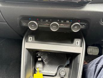 Citroen C4 1.2 PureTech Shine EAT8 Euro 6 (s/s) 5dr