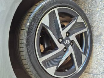 Hyundai i10 1.0 MPi Premium 5dr Auto