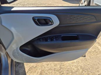 Hyundai i10 1.0 MPi Premium 5dr Auto