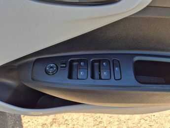 Hyundai i10 1.0 MPi Premium 5dr Auto