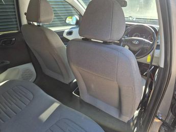 Hyundai i10 1.0 MPi Premium 5dr Auto