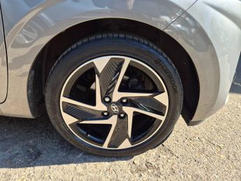 Hyundai i10 1.0 MPi Premium 5dr Auto