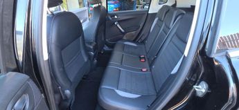 Peugeot 2008 1.6 e-HDi Allure 5dr