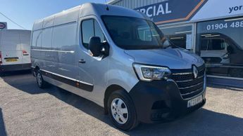 Renault Master LM35dCi 135 Business+ Medium Roof Van