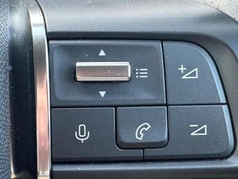 Citroen e-C4 50kWh Shine Plus Auto 5dr (7.4kW Charger)