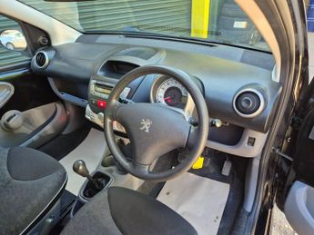 Peugeot 107 1.0 Urban 5dr
