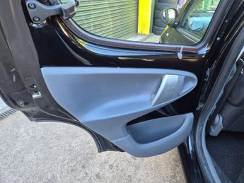 Peugeot 107 1.0 Urban 5dr