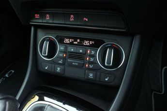 Audi Q3 2.0 TFSI Black Edition S Tronic quattro Euro 6 (s/s) 5dr