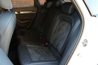 Audi Q3 2.0 TFSI Black Edition S Tronic quattro Euro 6 (s/s) 5dr
