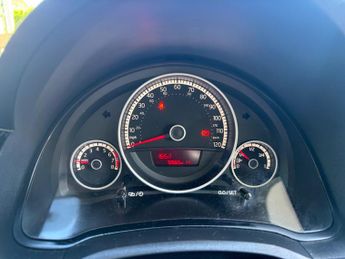 Volkswagen Up 1.0 BlueMotion Tech High Up 5dr