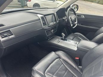 SsangYong Rexton REXTON ULTIMATE AUTO