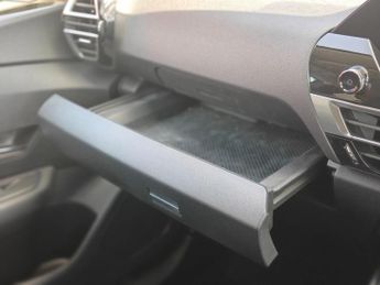 Citroen e-C4 50kWh Shine Plus Auto 5dr (7.4kW Charger)