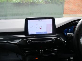 Ford Focus 1.0 EcoBoost 125 ST-Line X 5dr Auto SH Nav Bluetooth Alloys