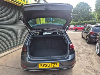Volkswagen Golf 99kW e-Golf 35kWh 5dr Auto