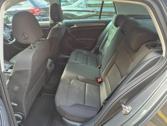 Volkswagen Golf 99kW e-Golf 35kWh 5dr Auto