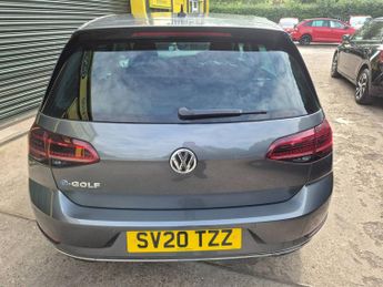 Volkswagen Golf 99kW e-Golf 35kWh 5dr Auto