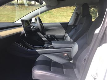 Tesla Model 3 Long Range AWD 4dr Auto