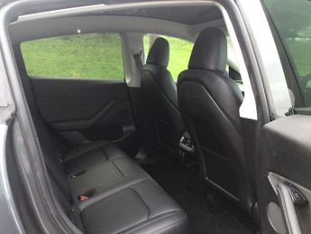 Tesla Model Y Long Range AWD 5dr Auto