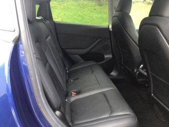 Tesla Model Y Long Range AWD 5dr Auto