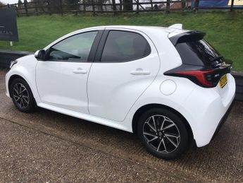 Toyota Yaris 1.5 Hybrid Design 5dr CVT