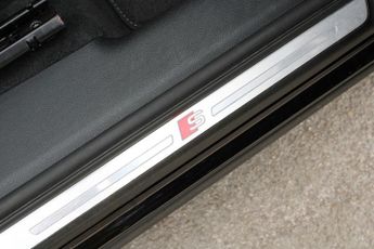 Audi Q3 2.0 TDI 35 S line S Tronic Euro 6 (s/s) 5dr