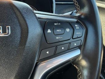 Isuzu D-max 1.9 V-Cross Double Cab 4x4 Auto
