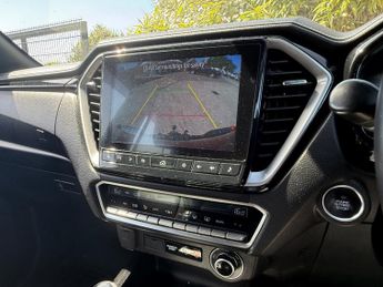 Isuzu D-max 1.9 V-Cross Double Cab 4x4 Auto