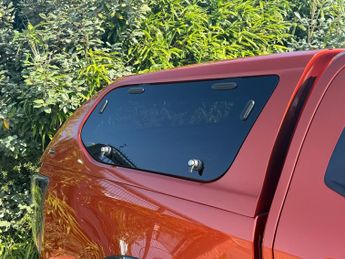 Isuzu D-max 1.9 V-Cross Double Cab 4x4 Auto